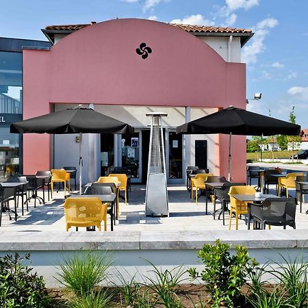 Hotel Restaurant Aldaburua Larressore Екстериор снимка