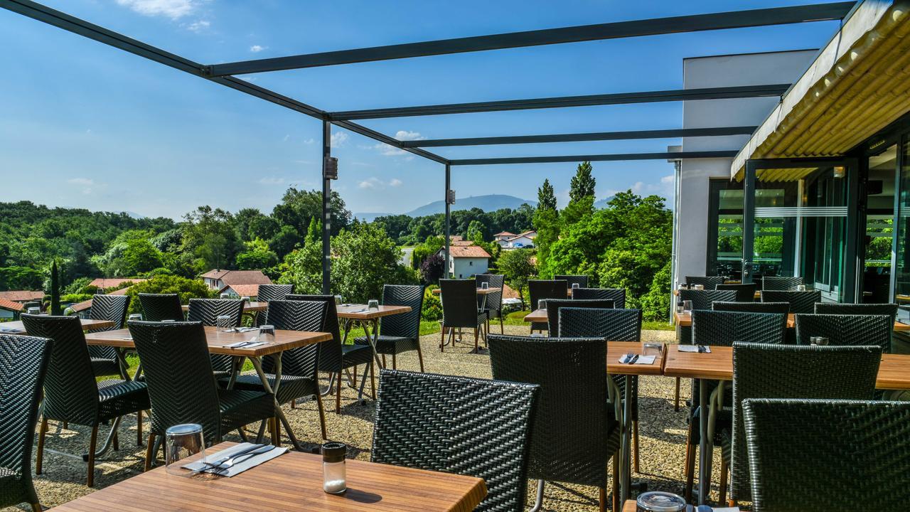 Hotel Restaurant Aldaburua Larressore Екстериор снимка